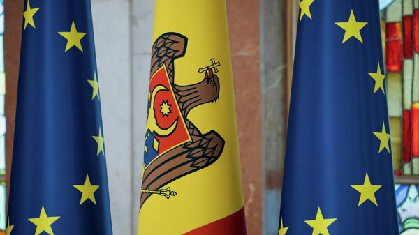 Drapelul RM și al UE - Sputnik Moldova