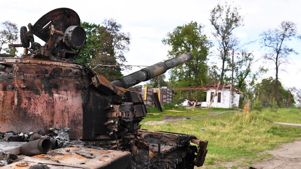 Tanc al armatei Ucrainene, distrus în luptele din localitatea Țupovka, Herson - Sputnik Moldova-România