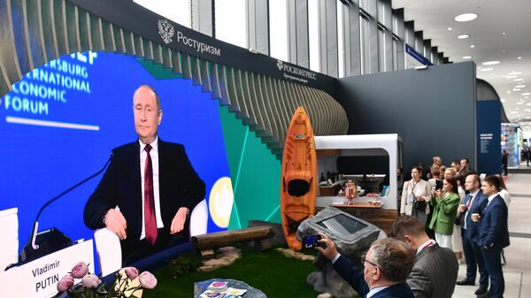 Vladimir Putin, teleconferință, imagine din arhivă - Sputnik Moldova