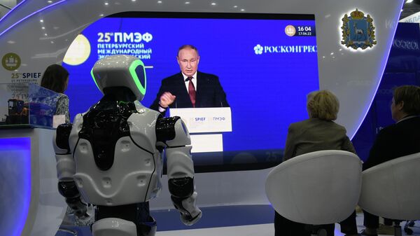 ПМЭФ-2022. Трансляция пленарного заседания - Sputnik Moldova