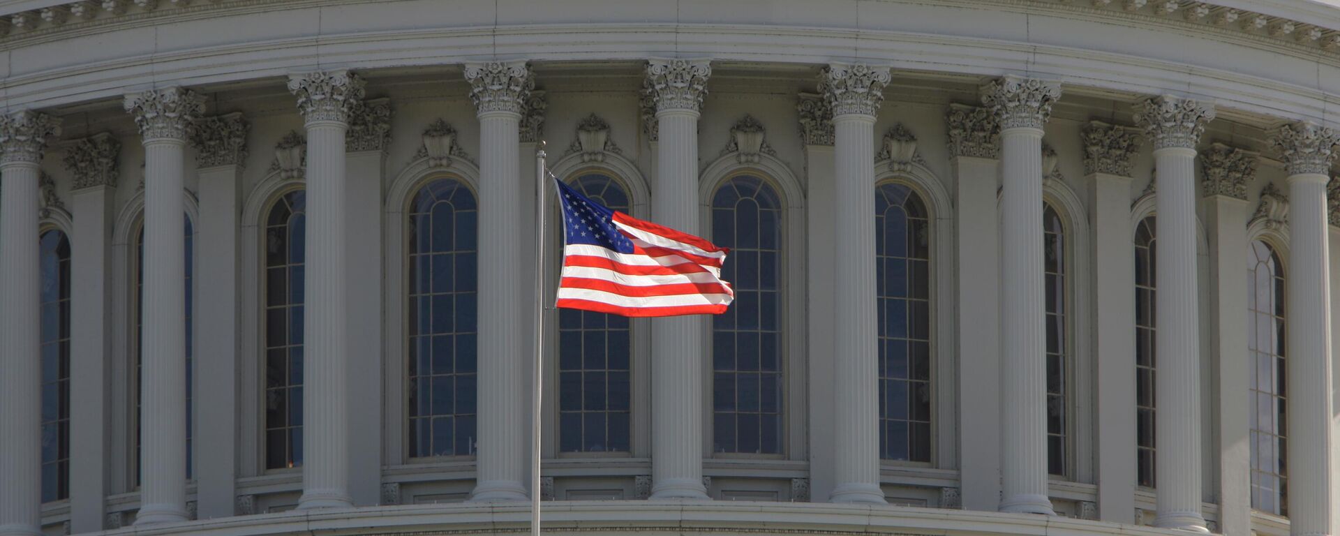 Капитолий, здание в Вашингтоне, где заседает конгресс США - Sputnik Молдова, 1920, 08.10.2023