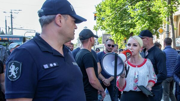 Марина Таубер на протесте 19 июня 2022 - Sputnik Молдова