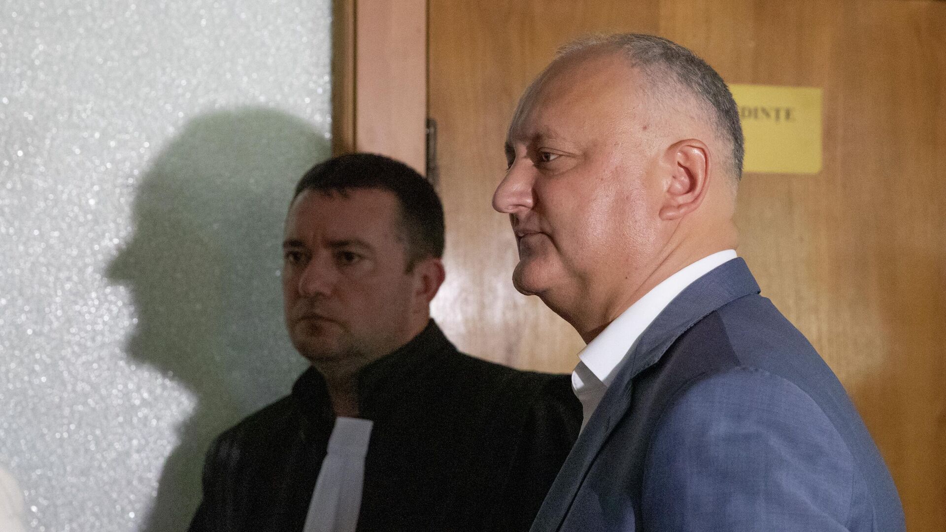 Экс-президент Молдовы Игорь Додон прибыл в суд в Кишиневе - Sputnik Moldova, 1920, 21.06.2022