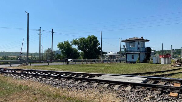 Железнодорожный переезд в селе Буджак - Sputnik Молдова