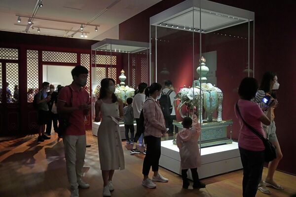 В экспозиции музея представлены более 900 предметов, которые считаются национальным достоянием Китая. - Sputnik Молдова