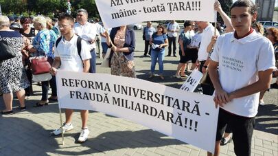 Protest la Guvern împotriva reformei învățământului superior