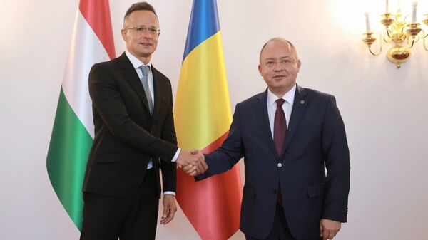 Bogdan Aurescu cu ministrul afacerilor externe și comerțului exterior al Ungariei, Péter Szijjártó - Sputnik Moldova-România