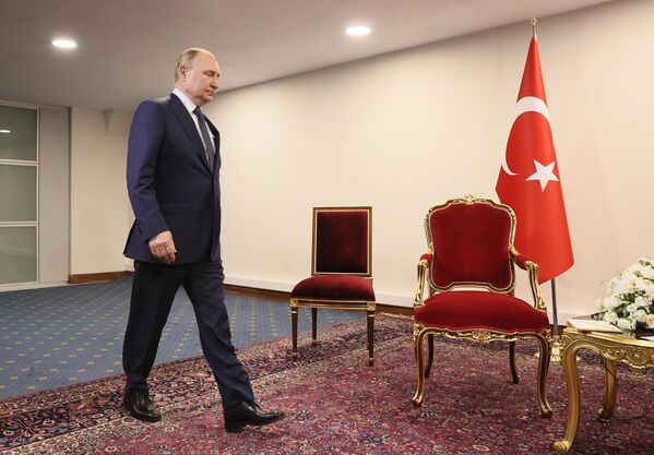 Președintele rus Vladimir Putin în timpul unei întâlniri cu președintele turc Recep Tayyip Erdogan. - Sputnik Moldova-România