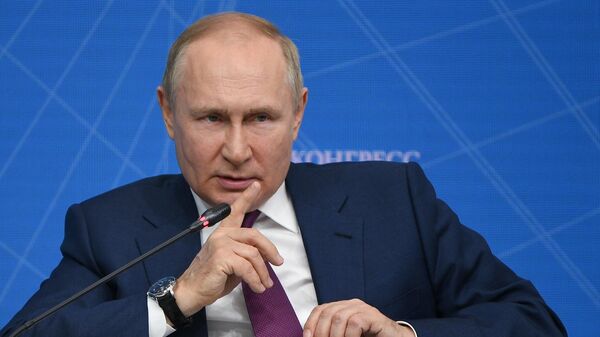 Президент РФ В. Путин принял участие в форуме АСИ - Sputnik Moldova