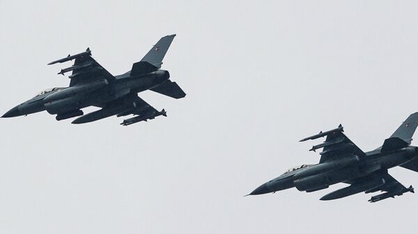 Передача Украине F-16 не отразится на ходе спецоперации - депутат Госдумы - Sputnik Молдова
