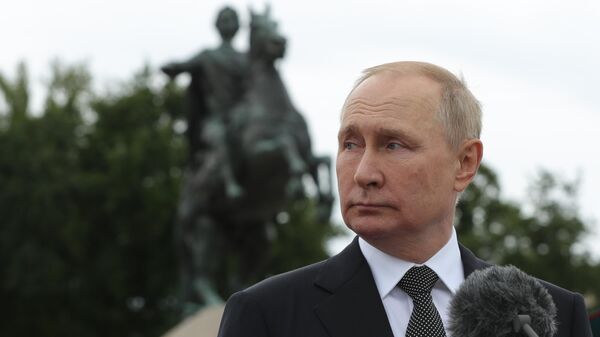 Președintele Rusiei Vladimir Putin la Parada dedicată flotei militare ruse - Sputnik Moldova