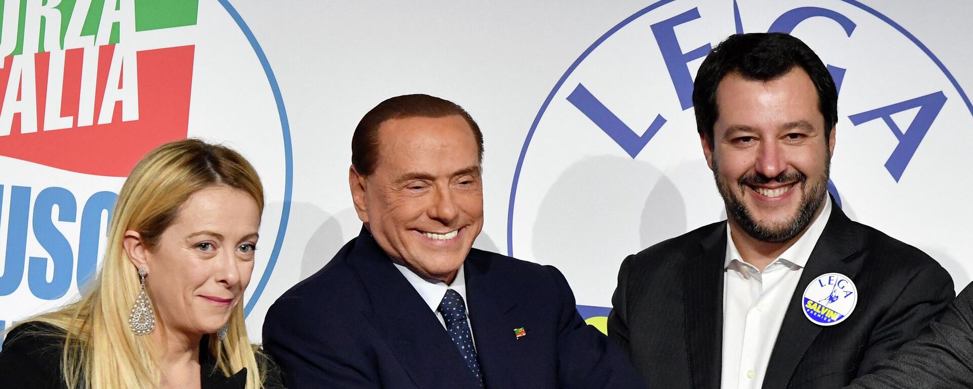 Giorgia Meloni, Silvio Berlusconi și Matteo Salvini - Sputnik Moldova, 1920, 14.08.2022