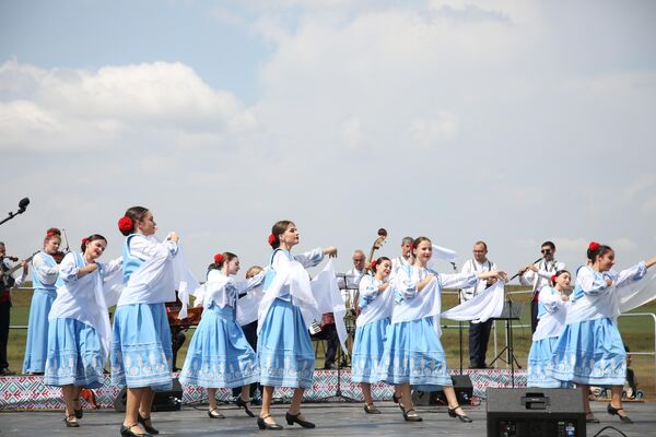Фестиваль гагаузского ковра в селе Гайдары - Sputnik Молдова