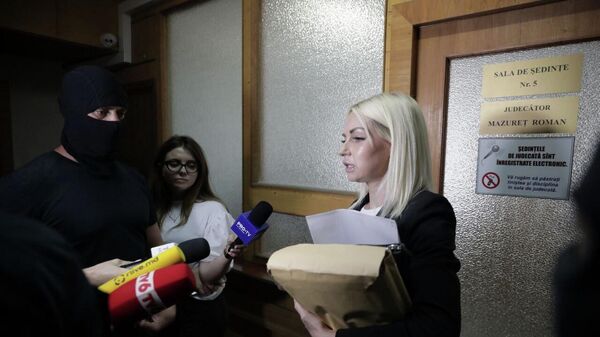 Deputatul Marina Tauber la sediul Ciocana al Judecătoriei Chișinău - Sputnik Moldova