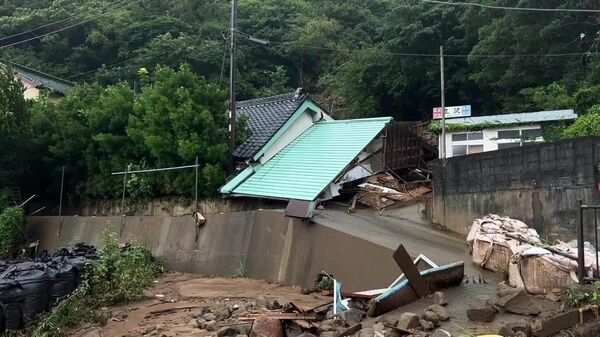 Furtuna tropicală Meari a provocat ploi torenţiale în Japonia - Sputnik Moldova