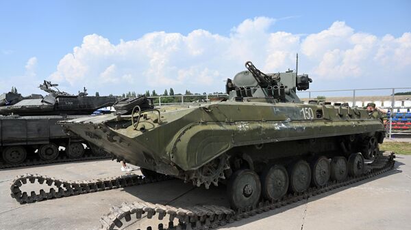 Tehnică militară a armatei ucrainene la o expoziție de trofee de război - Sputnik Moldova