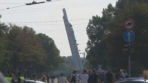 Ultimul obelisc al Monumentului Eliberatorilor a fost demontat în capitala Letoniei - Sputnik Moldova-România