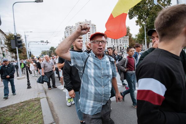 Protestatarii au cerut la Chișinău eliberarea deputatului din partea Partidului ”Șor” Marina Tauber - Sputnik Moldova
