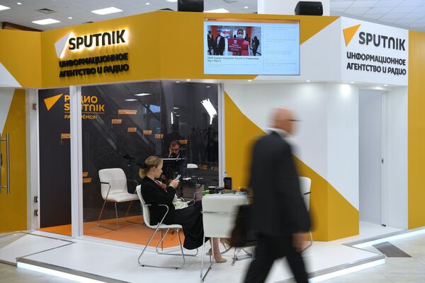 activitatea studioului Sputnik la Forumul Economic Estic de la Vladivostok. - Sputnik Moldova-România