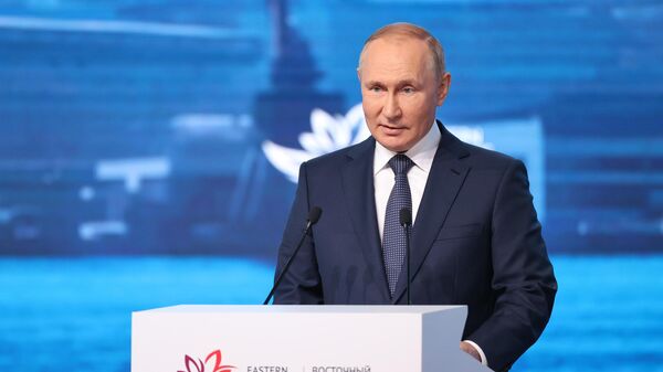 Президент РФ В. Путин принял участие в VII Восточном экономическом форуме - Sputnik Молдова