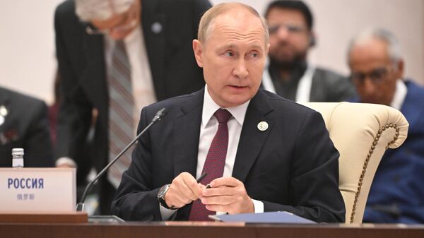 Președintele rus Vladimir Putin vorbește la reuniunea Consiliului Șefilor de Stat al Organizației de Cooperare de la Shanghai (OSC) în format extins - Sputnik Moldova