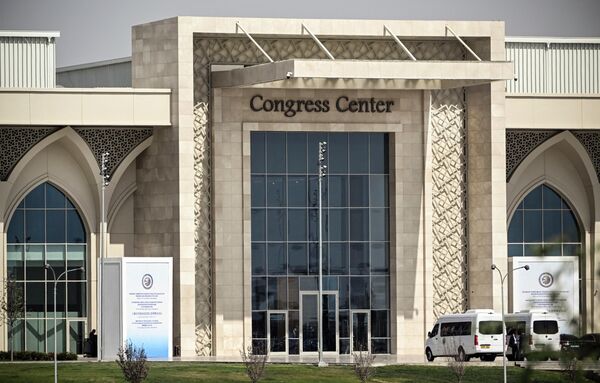 Вид на Конгресс-холл, где проходит заседание Совета глав стран-участниц ШОС в расширенном составе в Самарканде, Узбекистан. - Sputnik Молдова