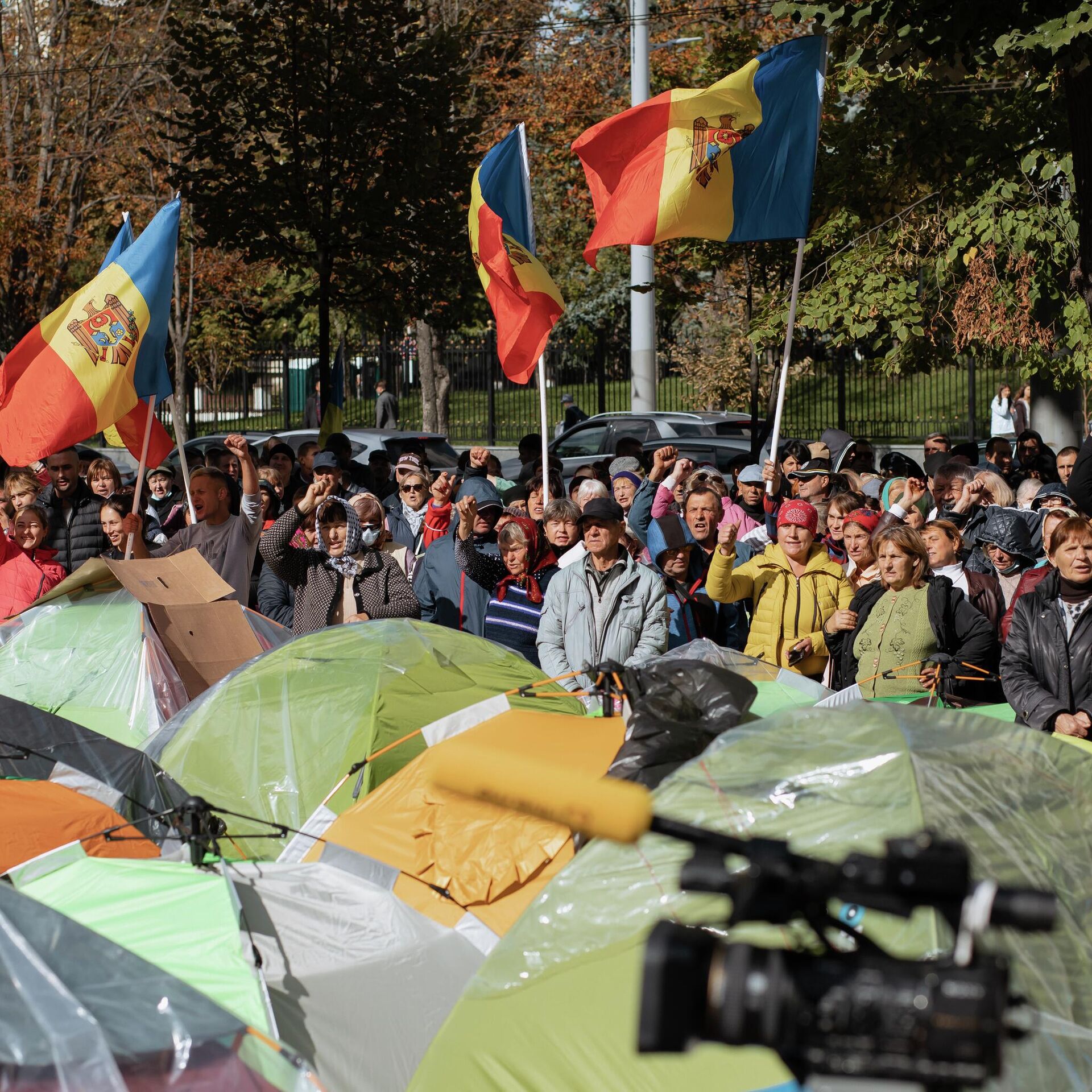 Свежие новости молдавии сегодня. Протесты в Кишиневе 2022. Беспорядки в Молдове 2022. Протесты в Молдавии. Молдавия протестующие.