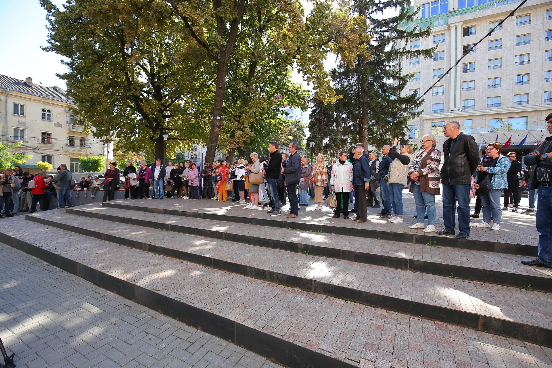 Митинг протеста у театра Чехова в Кишиневе 25.09.2022 - Sputnik Молдова, 1920, 25.09.2022