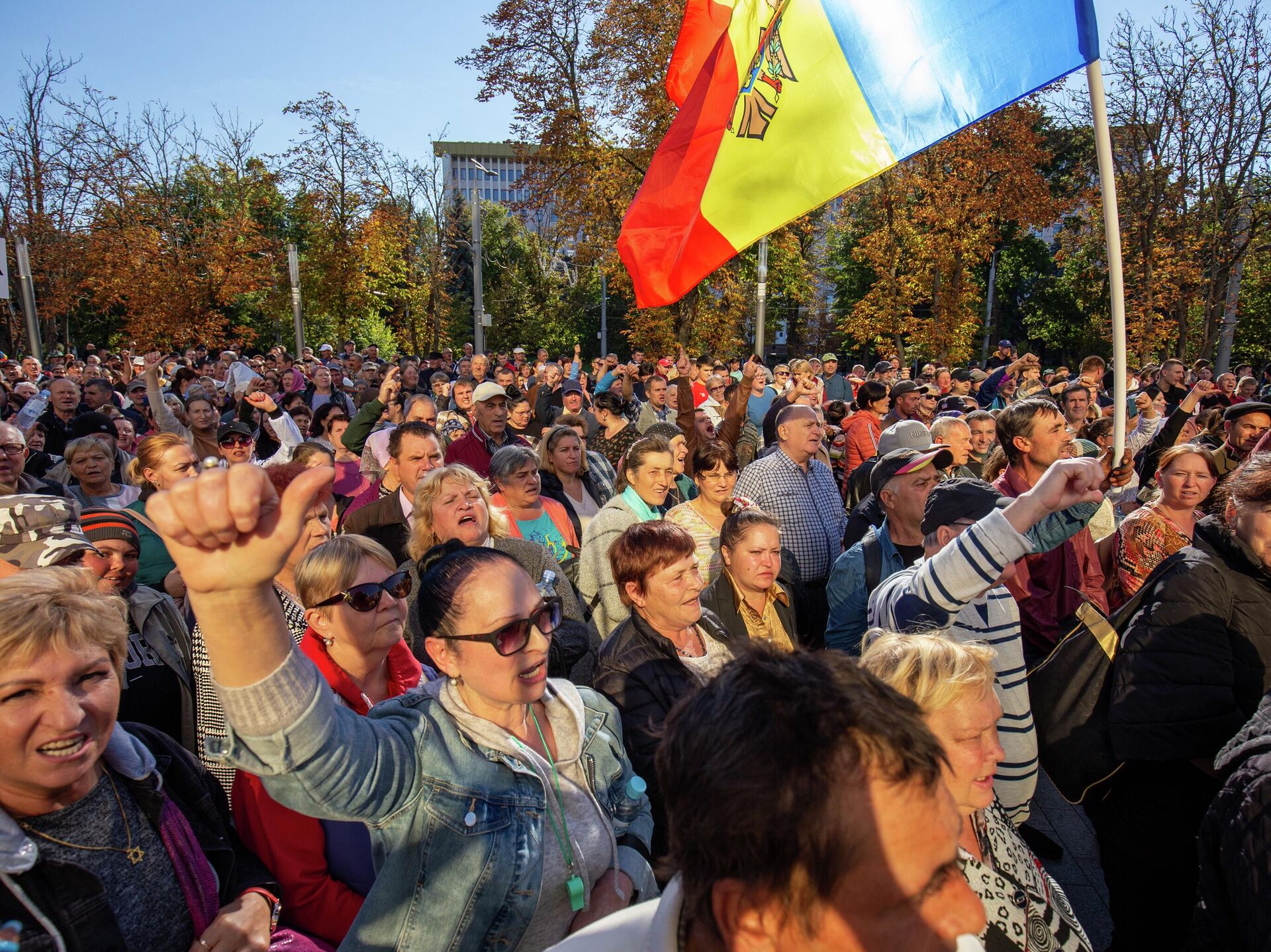 Новости молдова политика. Протесты в Кишиневе 2022. Массовый митинг. Митинги в Европе. Митинг в Кишиневе.