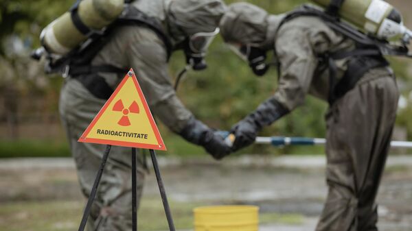 Учения молдавских спасателей по ликвидации радиоактивного заражения - Sputnik Молдова