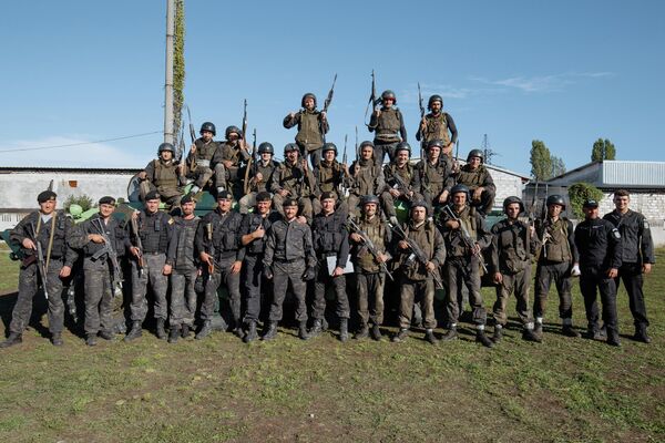 Angajații „Fulger” au obținut „Bereta Neagră” - Sputnik Moldova