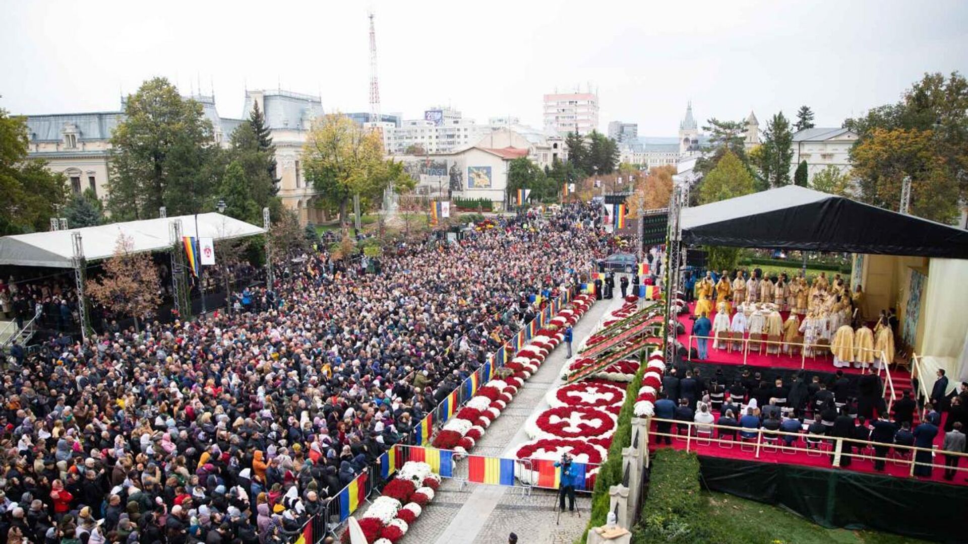 Pelerinaj la Iași de sărbătoarea Sfintei Parascheva - Sputnik Moldova-România, 1920, 15.10.2022