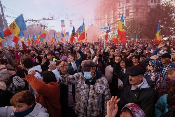 В воскресенье, 16 октября, в Кишиневе прошла очередная акция протеста оппозиции. - Sputnik Молдова