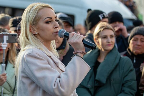 На этот раз одной из главных активисток митинга стала депутат от Партии &quot;Шор&quot; Марина Таубер, переведенная из-под домашнего ареста под судебный контроль. - Sputnik Молдова