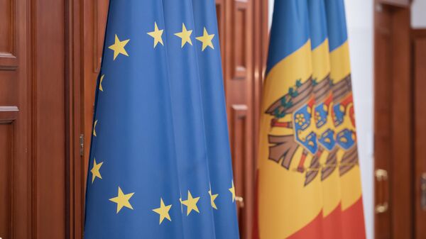Флаг Евросоюза и Республики Молдова - Sputnik Молдова