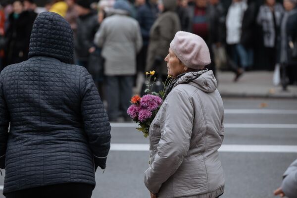 O nouă acțiune de protest, la care au participat mii de oameni, s-a desfășurat duminică în Capitală.  - Sputnik Moldova