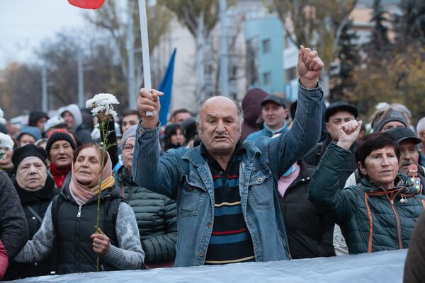 Oamenii au cerut și demisa Guvernului Gavrilița.   - Sputnik Moldova