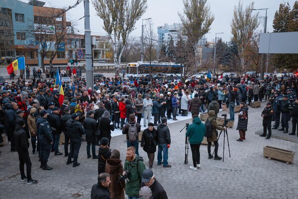 Protestele de duminică din Capitală, la care au participat multe mii de oameni. - Sputnik Moldova