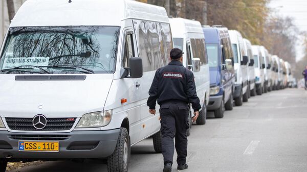 Транспортники провели протест у представительства ЕС в Кишиневе - Sputnik Moldova