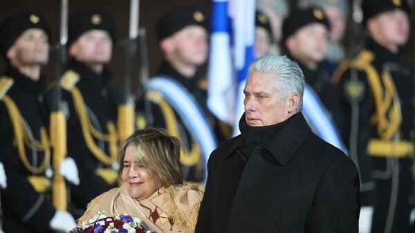 Miguel Díaz-Canel în vizită oficială la Moscova - Sputnik Moldova