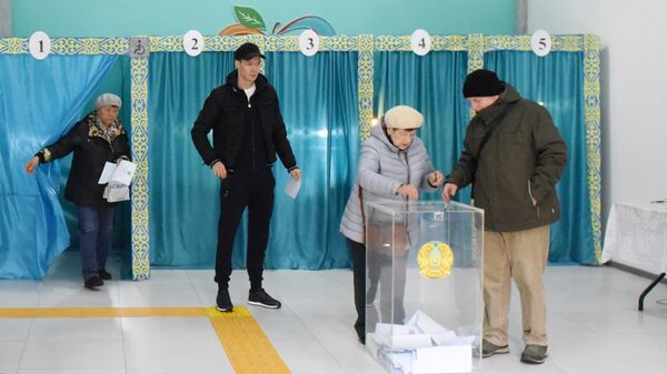 Внеочередные выборы президента в Казахстане - Sputnik Молдова