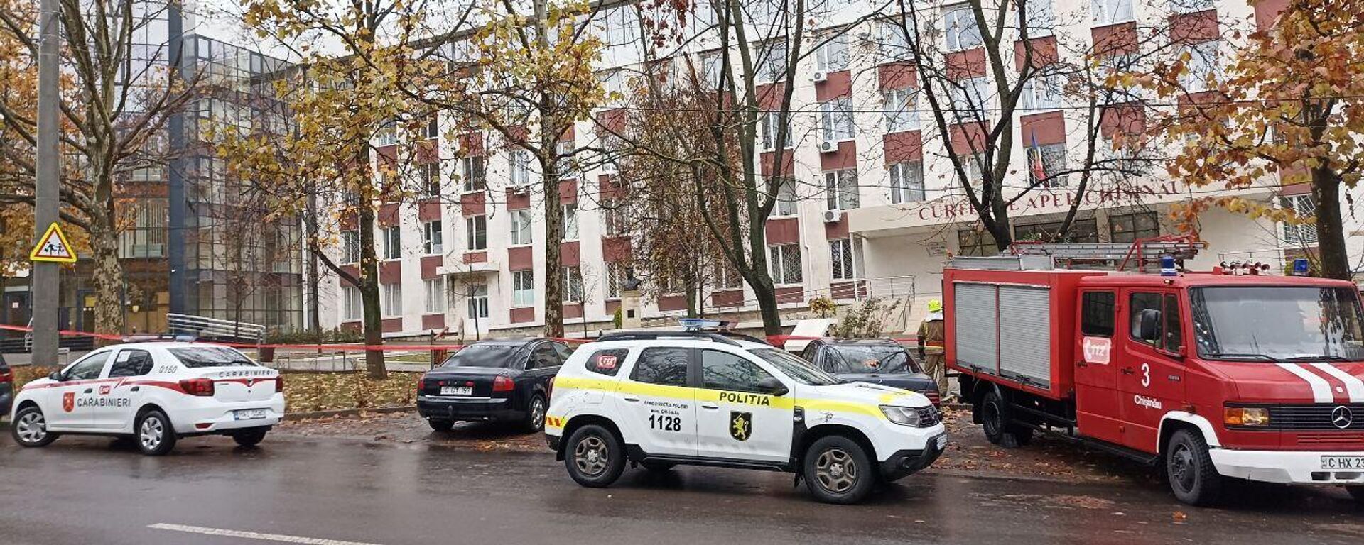 Проверка сообщения о бомбе в здании Апелляционной платы Кишинева - Sputnik Молдова, 1920, 21.11.2022