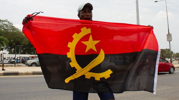 Steagul Republicii Angola - Sputnik Moldova-România