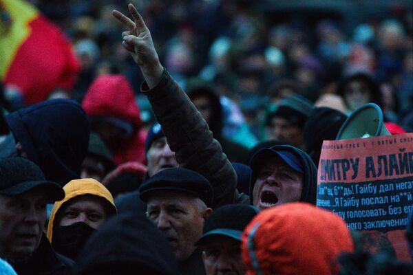 Лишенные средств к существованию, люди все активнее проявляют протестные настроения. - Sputnik Молдова