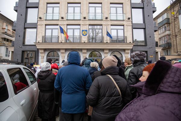 Протест у здания НАРЭ - Sputnik Молдова