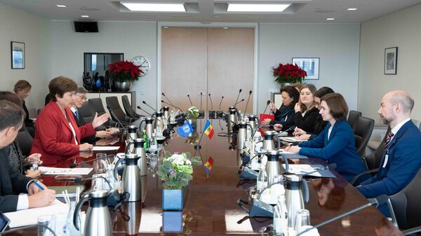 Президент Молдовы Майя Санду и глава МВФ Кристалина Георгиева на встрече в Вашингтоне - Sputnik Молдова