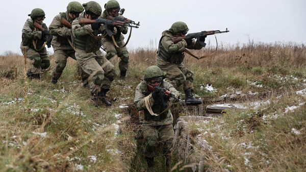Exerciții militare, soldați ruși  - Sputnik Moldova