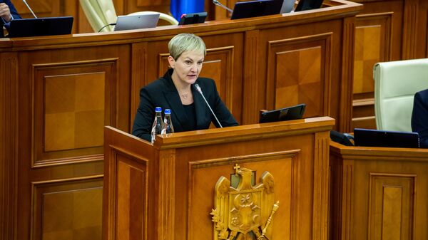 Депутат потребовала от запретивших телеканалы властей предоставить факты нарушений - Sputnik Молдова