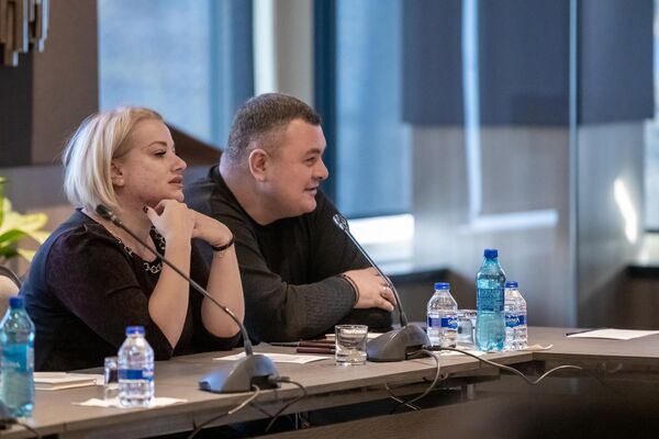 Борьба с пропагандой или объявленная война свободе слова? — в Кишиневе собрали круглый стол после запрета вещания 6 телеканалов - Sputnik Молдова