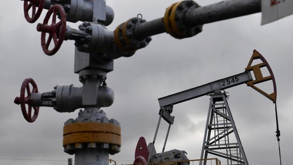 Нефтяные вышки в Татарстане - Sputnik Moldova-România